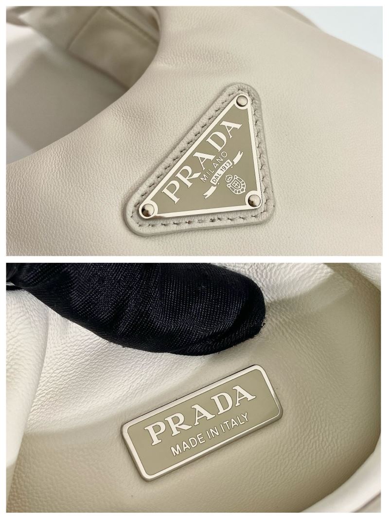 Pra*a tote bags
